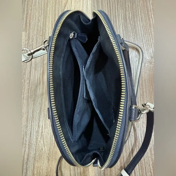 Authentic Coach Navy Blue and White Crossbody Purse with wallet - Picture 6 of 14